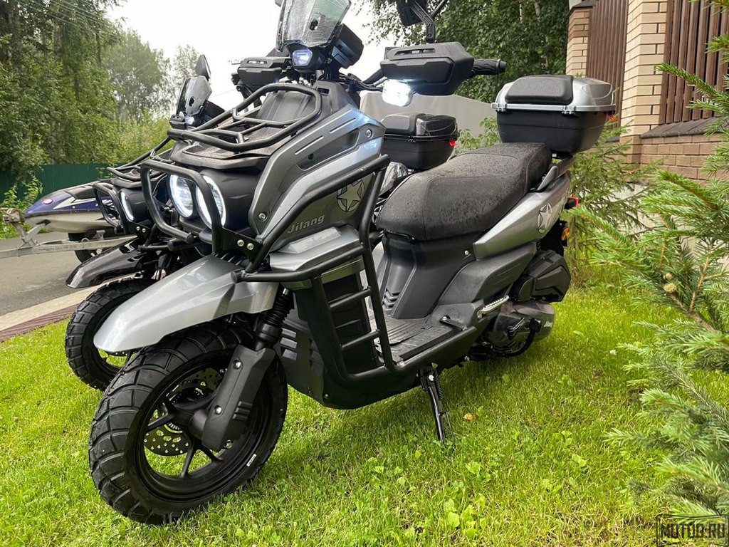 Скутер JILANG TANK 150 – мощность, стиль и комфорт